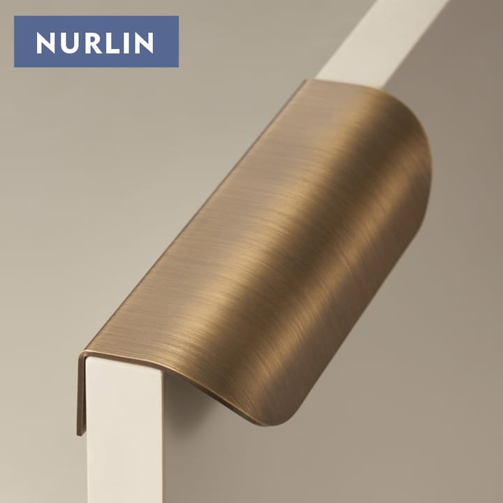 Curve / Brass Cup Pull